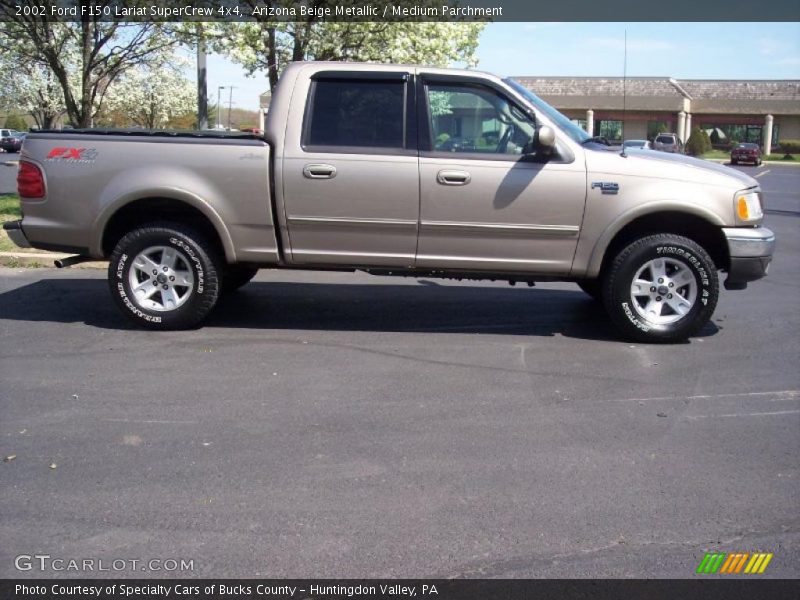 Arizona Beige Metallic / Medium Parchment 2002 Ford F150 Lariat SuperCrew 4x4