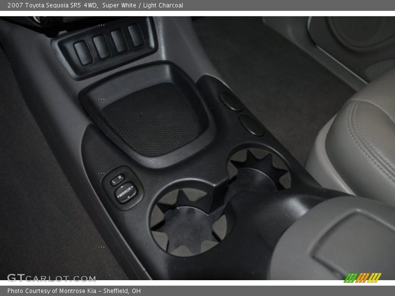 Super White / Light Charcoal 2007 Toyota Sequoia SR5 4WD