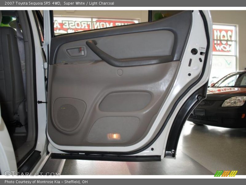 Super White / Light Charcoal 2007 Toyota Sequoia SR5 4WD