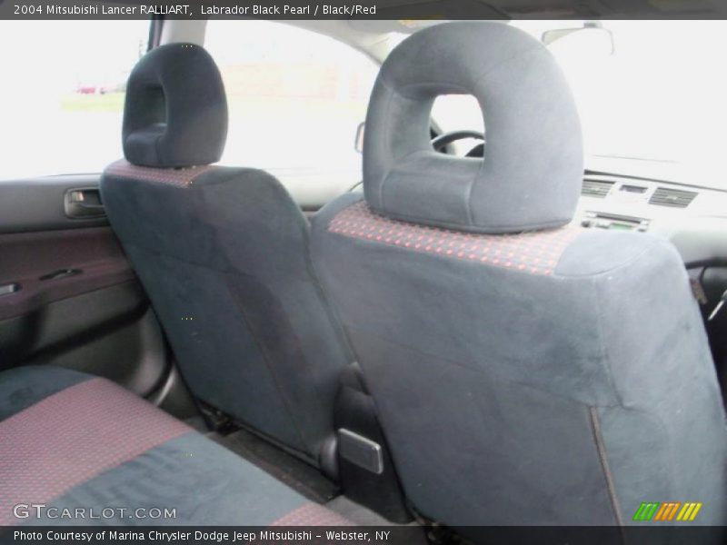 Labrador Black Pearl / Black/Red 2004 Mitsubishi Lancer RALLIART