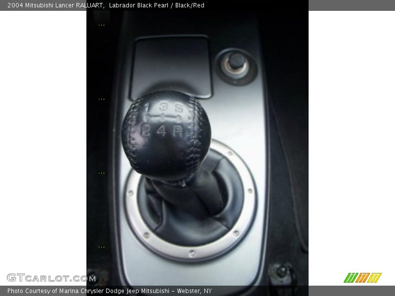 Labrador Black Pearl / Black/Red 2004 Mitsubishi Lancer RALLIART