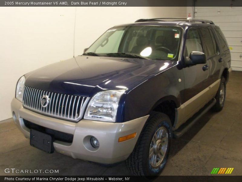 Dark Blue Pearl / Midnight Grey 2005 Mercury Mountaineer V6 AWD