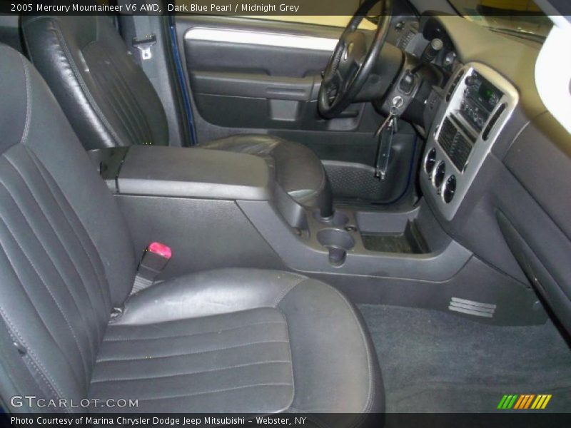 Dark Blue Pearl / Midnight Grey 2005 Mercury Mountaineer V6 AWD