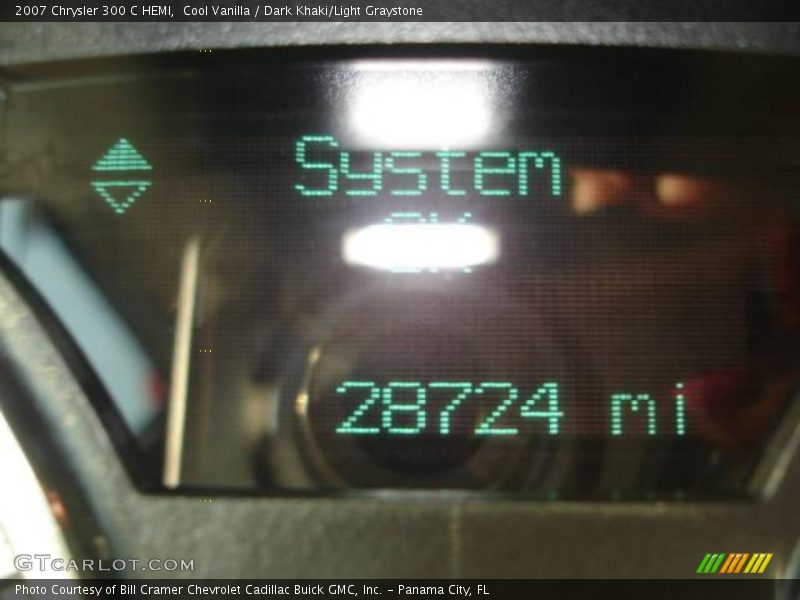 Cool Vanilla / Dark Khaki/Light Graystone 2007 Chrysler 300 C HEMI