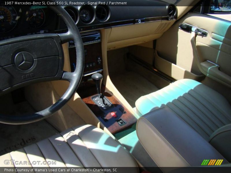 Signal Red / Parchment 1987 Mercedes-Benz SL Class 560 SL Roadster