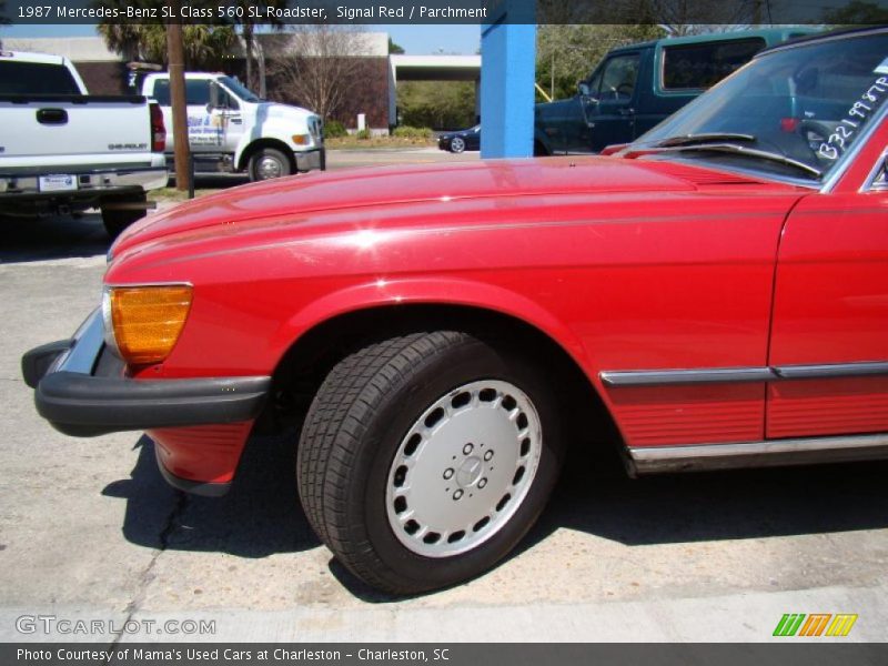 Signal Red / Parchment 1987 Mercedes-Benz SL Class 560 SL Roadster