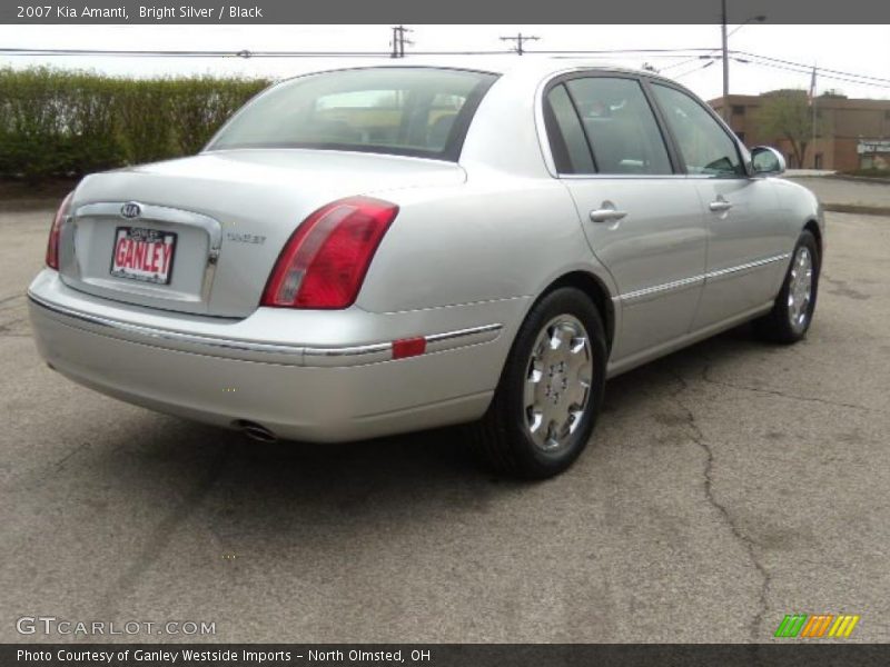 Bright Silver / Black 2007 Kia Amanti