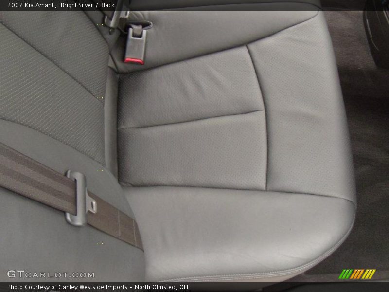 Bright Silver / Black 2007 Kia Amanti