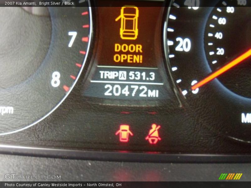 Bright Silver / Black 2007 Kia Amanti