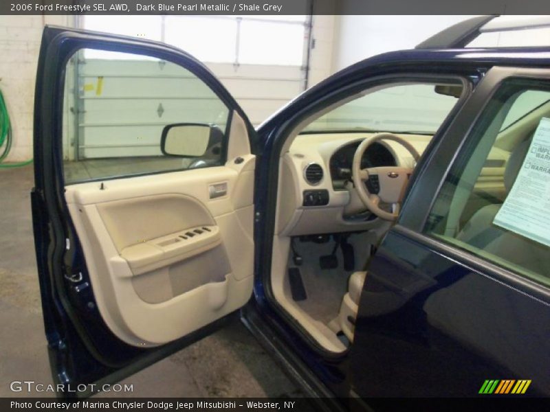 Dark Blue Pearl Metallic / Shale Grey 2006 Ford Freestyle SEL AWD