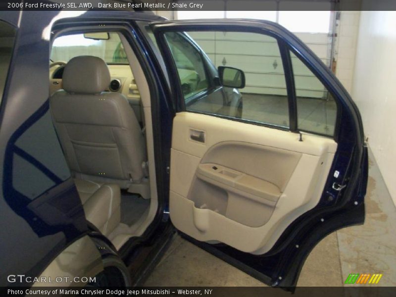 Dark Blue Pearl Metallic / Shale Grey 2006 Ford Freestyle SEL AWD