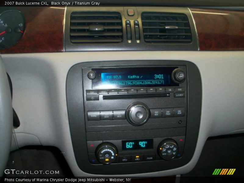 Black Onyx / Titanium Gray 2007 Buick Lucerne CXL