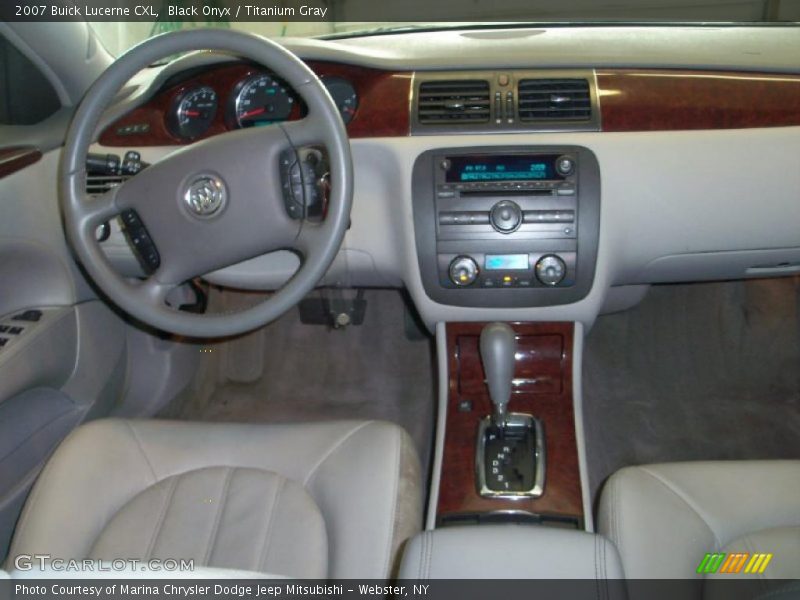 Black Onyx / Titanium Gray 2007 Buick Lucerne CXL