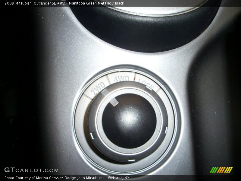 Manitoba Green Metallic / Black 2009 Mitsubishi Outlander SE 4WD