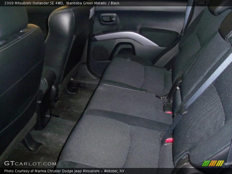 Manitoba Green Metallic / Black 2009 Mitsubishi Outlander SE 4WD