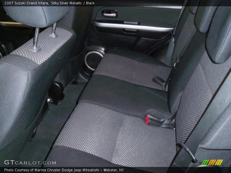Silky Silver Metallic / Black 2007 Suzuki Grand Vitara