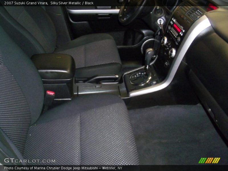 Silky Silver Metallic / Black 2007 Suzuki Grand Vitara