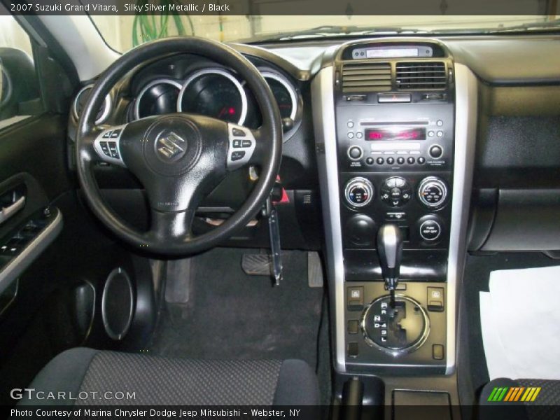 Silky Silver Metallic / Black 2007 Suzuki Grand Vitara