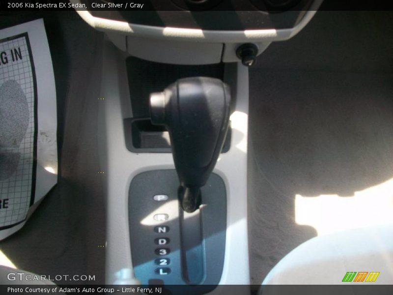 Clear Silver / Gray 2006 Kia Spectra EX Sedan
