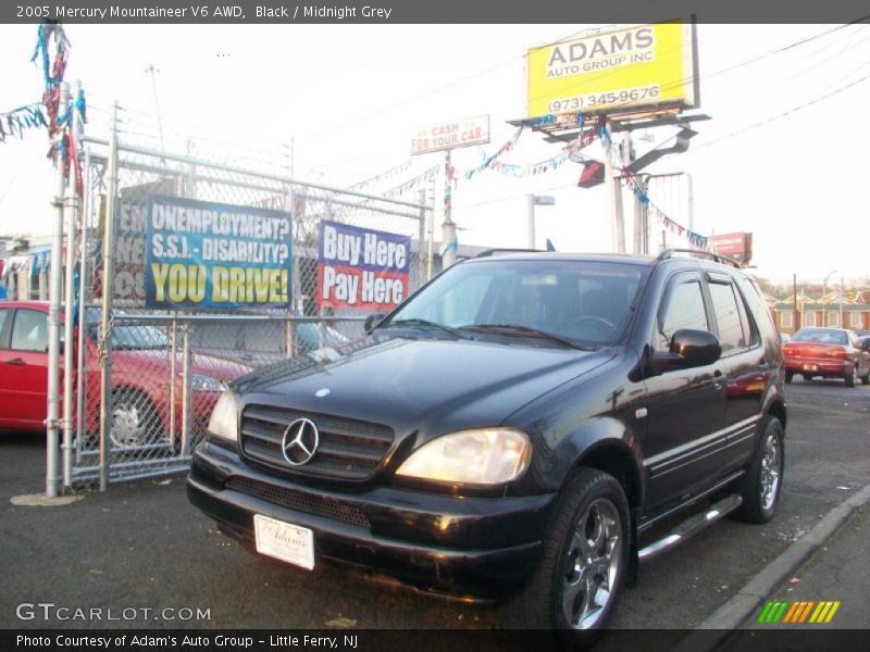 Black / Midnight Grey 2005 Mercury Mountaineer V6 AWD