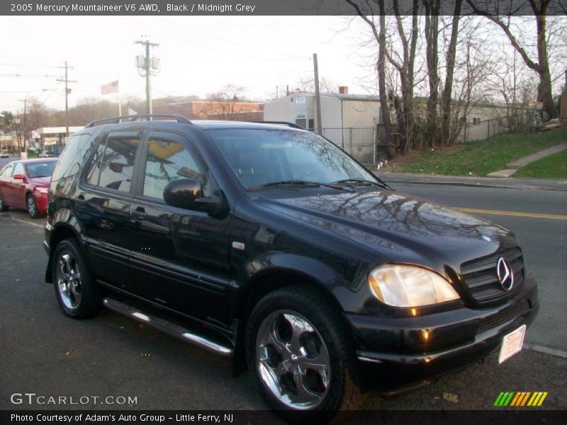 Black / Midnight Grey 2005 Mercury Mountaineer V6 AWD