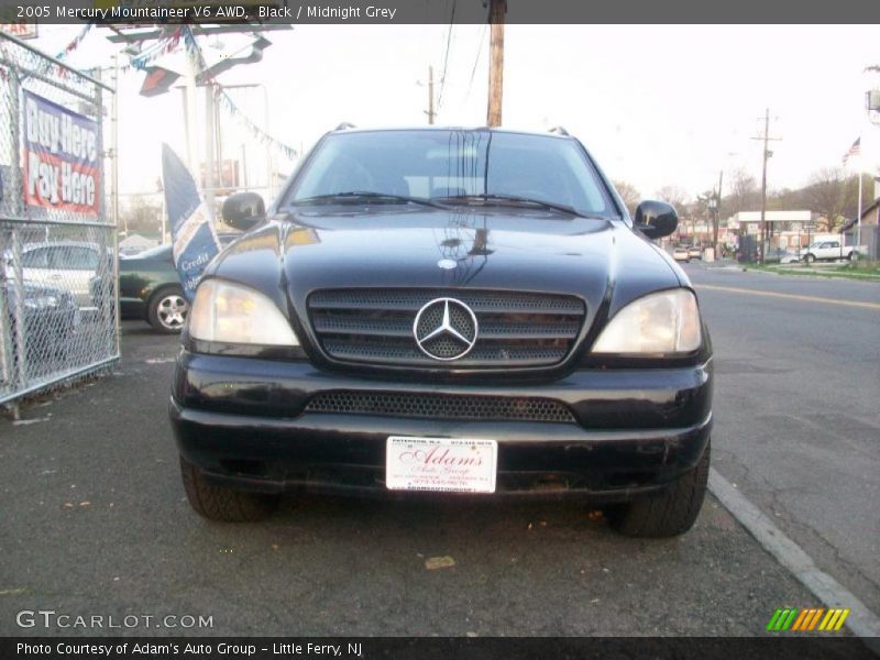 Black / Midnight Grey 2005 Mercury Mountaineer V6 AWD
