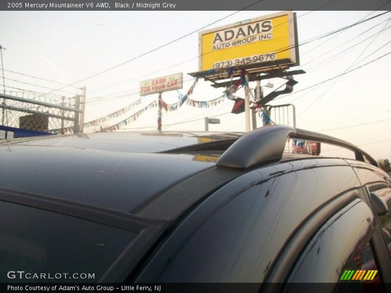 Black / Midnight Grey 2005 Mercury Mountaineer V6 AWD