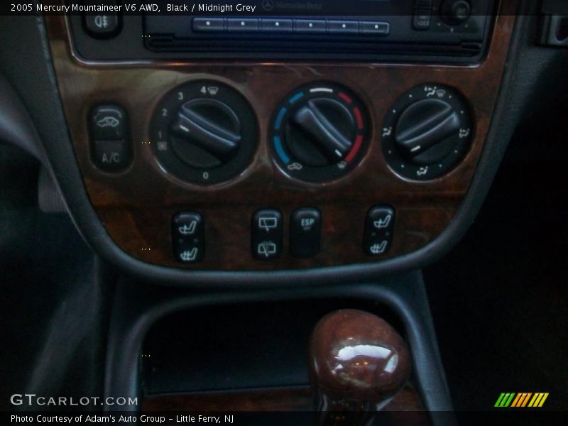 Black / Midnight Grey 2005 Mercury Mountaineer V6 AWD