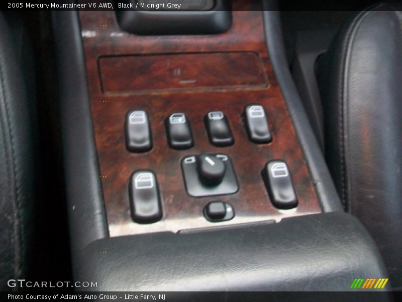 Black / Midnight Grey 2005 Mercury Mountaineer V6 AWD