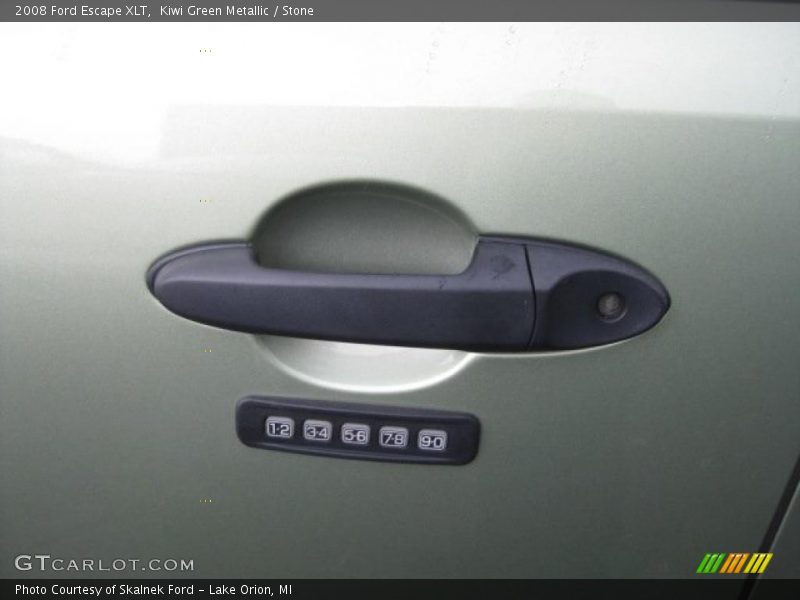 Kiwi Green Metallic / Stone 2008 Ford Escape XLT