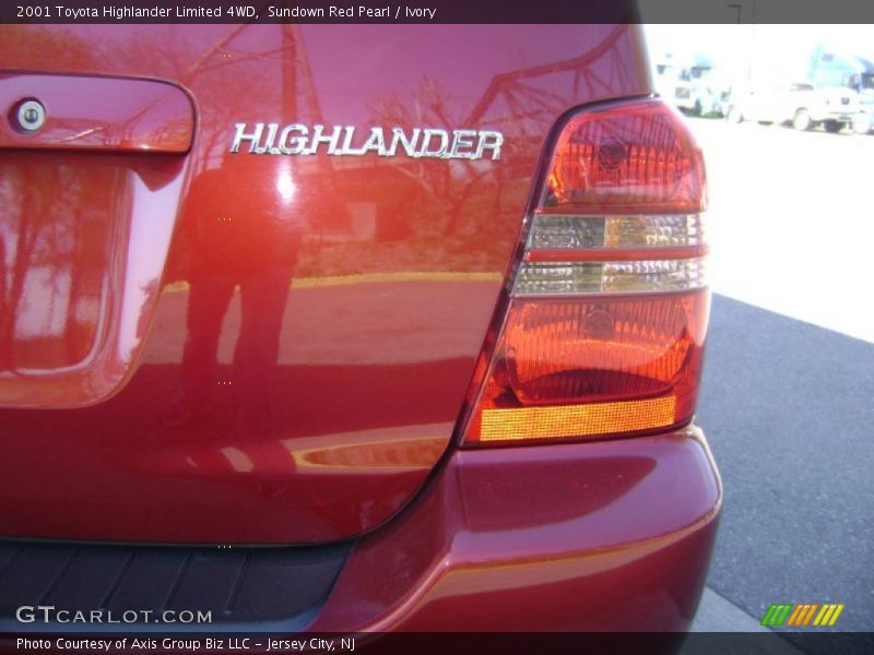 Sundown Red Pearl / Ivory 2001 Toyota Highlander Limited 4WD