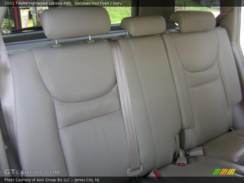 Sundown Red Pearl / Ivory 2001 Toyota Highlander Limited 4WD