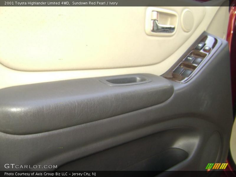 Sundown Red Pearl / Ivory 2001 Toyota Highlander Limited 4WD