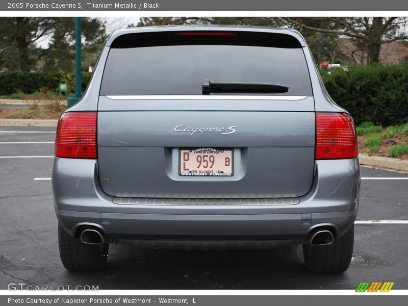 Titanium Metallic / Black 2005 Porsche Cayenne S