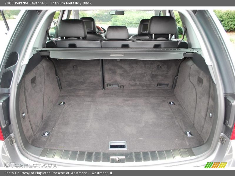 Titanium Metallic / Black 2005 Porsche Cayenne S