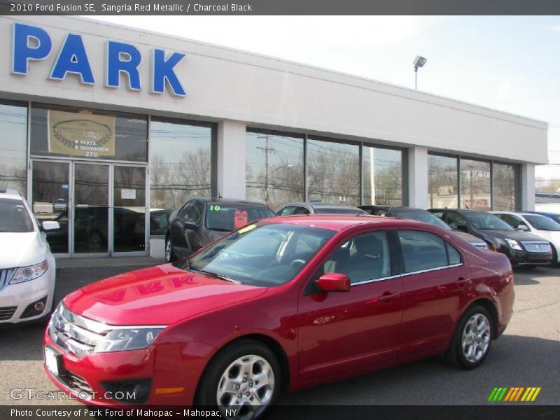 Sangria Red Metallic / Charcoal Black 2010 Ford Fusion SE