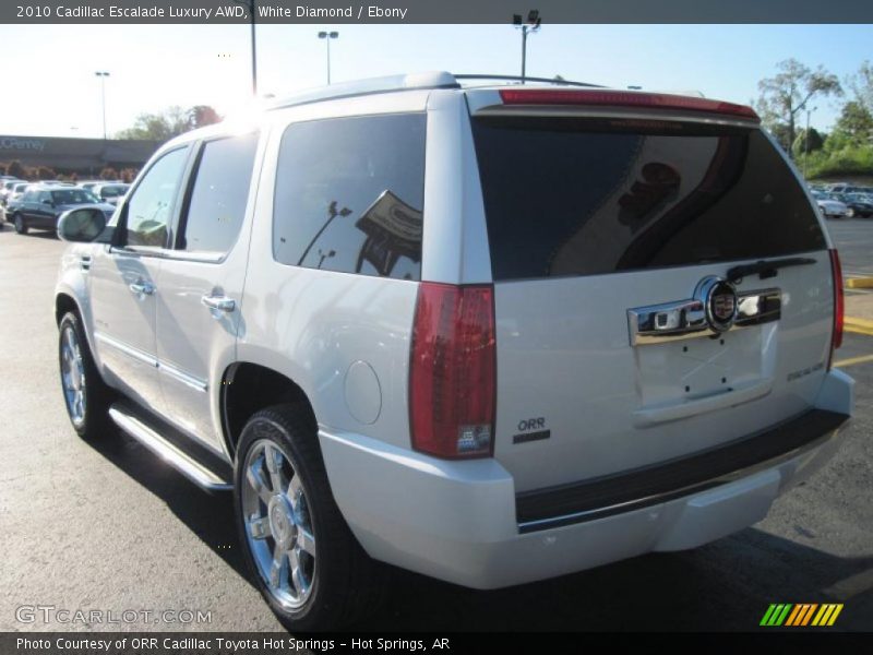 White Diamond / Ebony 2010 Cadillac Escalade Luxury AWD