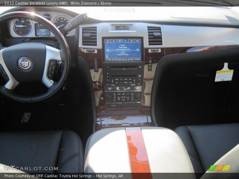 White Diamond / Ebony 2010 Cadillac Escalade Luxury AWD