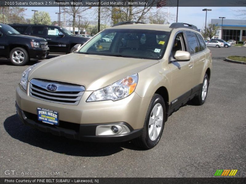 Harvest Gold Metallic / Warm Ivory 2010 Subaru Outback 2.5i Premium Wagon