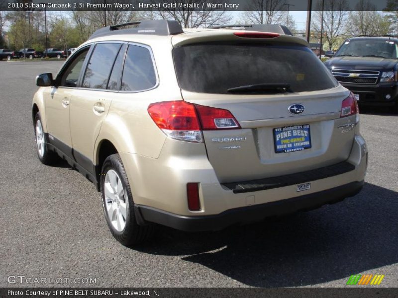 Harvest Gold Metallic / Warm Ivory 2010 Subaru Outback 2.5i Premium Wagon