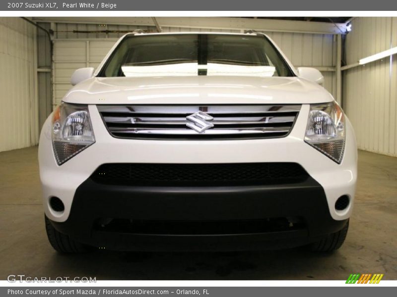 Pearl White / Beige 2007 Suzuki XL7