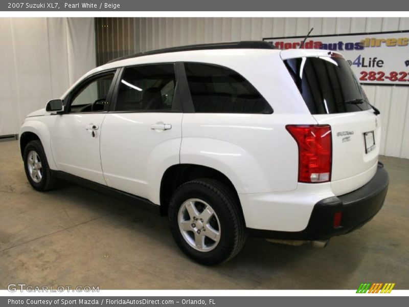 Pearl White / Beige 2007 Suzuki XL7