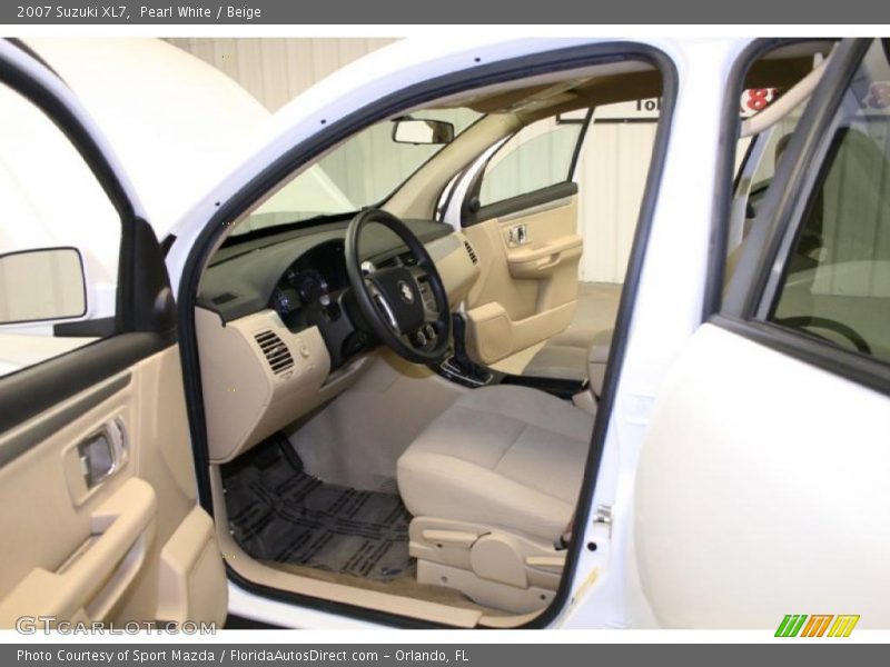Pearl White / Beige 2007 Suzuki XL7