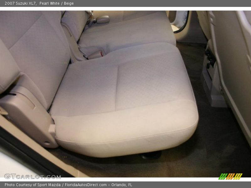 Pearl White / Beige 2007 Suzuki XL7