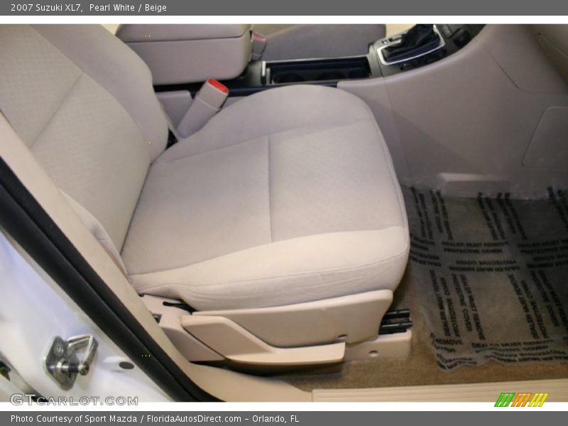 Pearl White / Beige 2007 Suzuki XL7