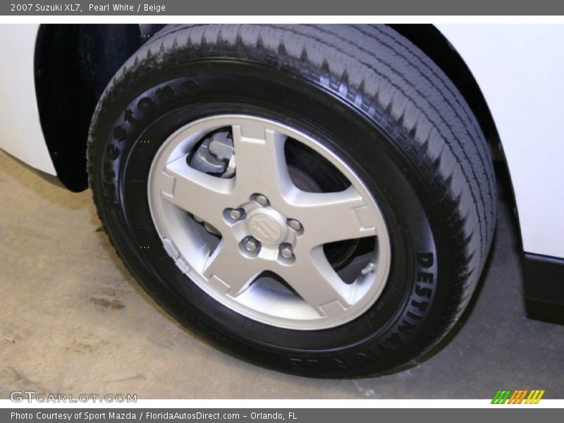 Pearl White / Beige 2007 Suzuki XL7