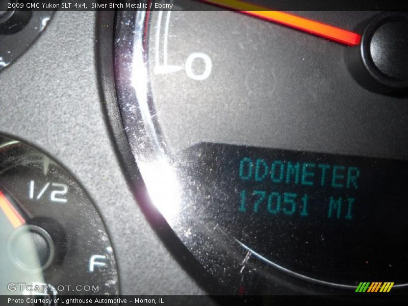 Silver Birch Metallic / Ebony 2009 GMC Yukon SLT 4x4
