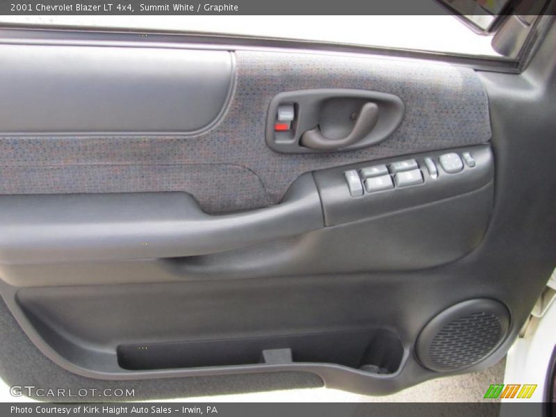 Summit White / Graphite 2001 Chevrolet Blazer LT 4x4