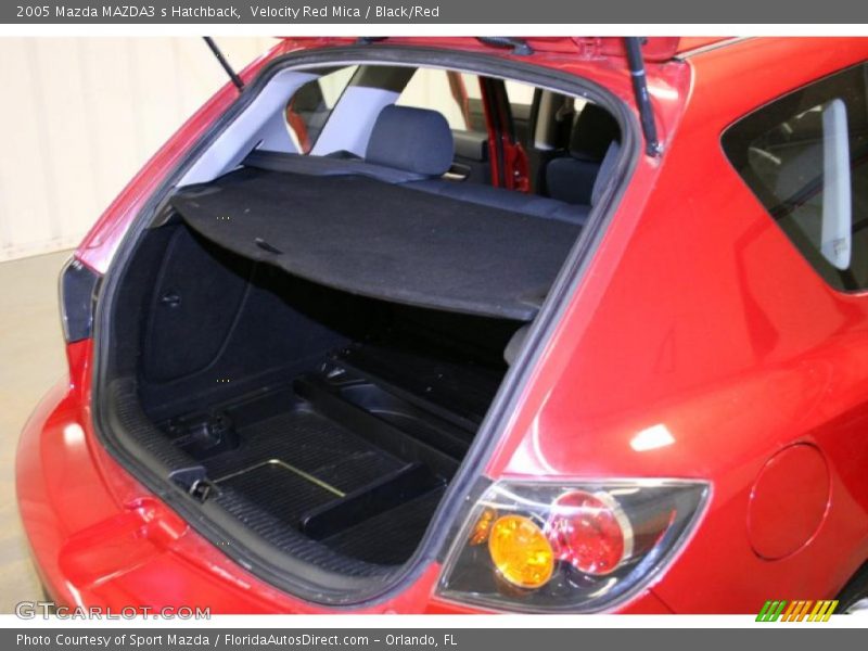 Velocity Red Mica / Black/Red 2005 Mazda MAZDA3 s Hatchback