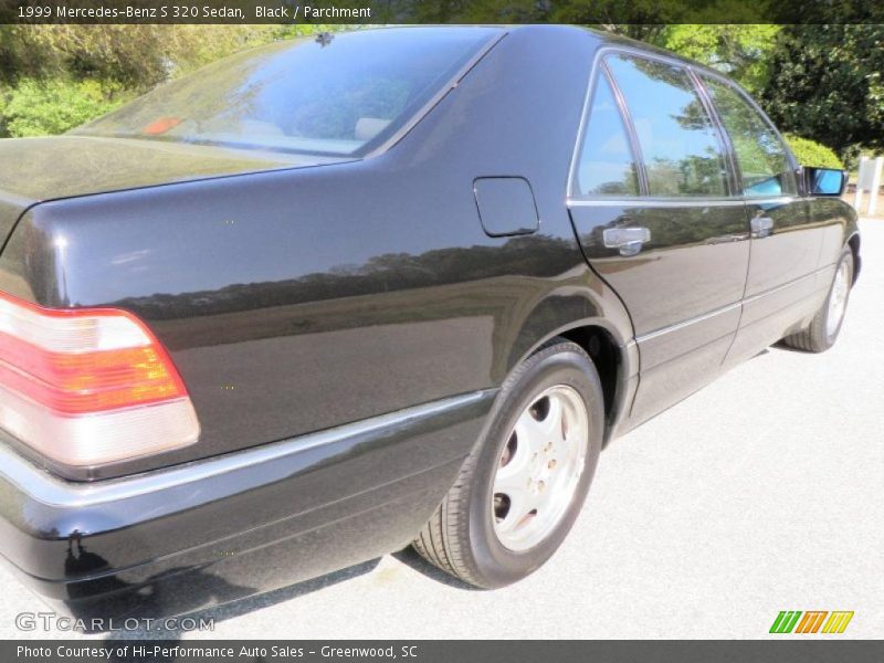 Black / Parchment 1999 Mercedes-Benz S 320 Sedan